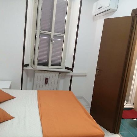 Albergo Ollolai Civitavecchia Buitenkant foto
